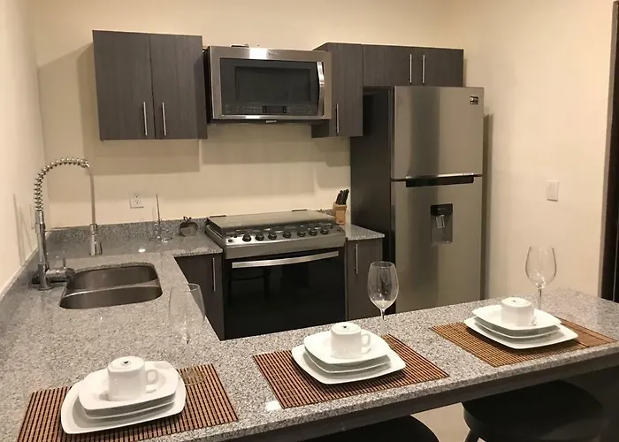 Beautiful 3 Br/3.5 Bath Home@selvanova Pousada