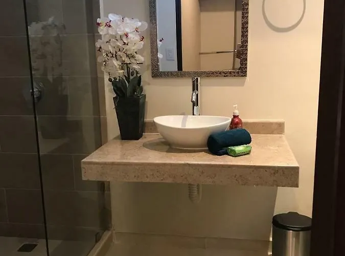 Beautiful 3 Br/3.5 Bath Home@selvanova Pousada